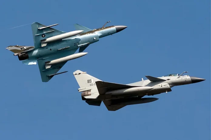 Pakistanski avion