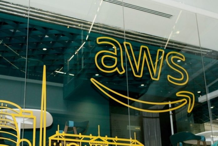 amazon-1736334830-821x550