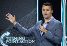 Ljudi širom SAD-a ostaju bez posla zbog komentara o Charlieju Kirku