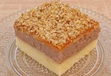 KOLAČ S GRIZOM, ORASIMA I KARAMEL PRELJEVOM