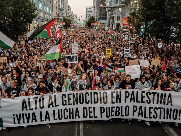 desetine-hiljada-spanaca-protestovali-protiv-izraelske-operacije-u-gazi-madrid_68f014c97e8e0