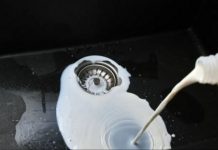 Stručnjaci upozoravaju: Prosipanje mlijeka u sudoper šteti i vašem domu i okolini