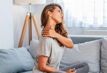 Da li je sigurno “puckati” vrat? Odgovor bi vas mogao iznenaditi