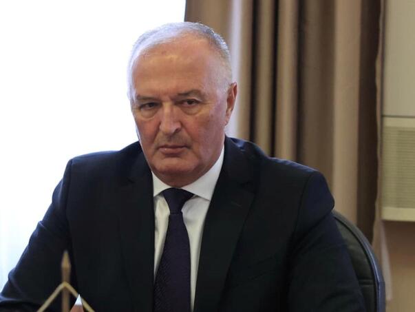 Zukan Helez facebook