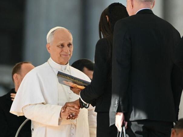 hollywood-stize-u-vatikan-papa-okuplja-filmske-zvijezde-viber-image-2025-11-15-10-03-29-945_6918431d1f92b