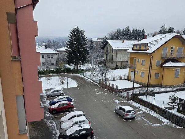 snijeg-zabijelio-sirom-bih-bihac-mrkonjic-grad-snijeg-facebook_692029b795f18