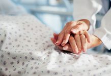 Šta se dešava s tijelom kada pacijent umire: Medicinska sestra objasnila postepeno “gašenje”