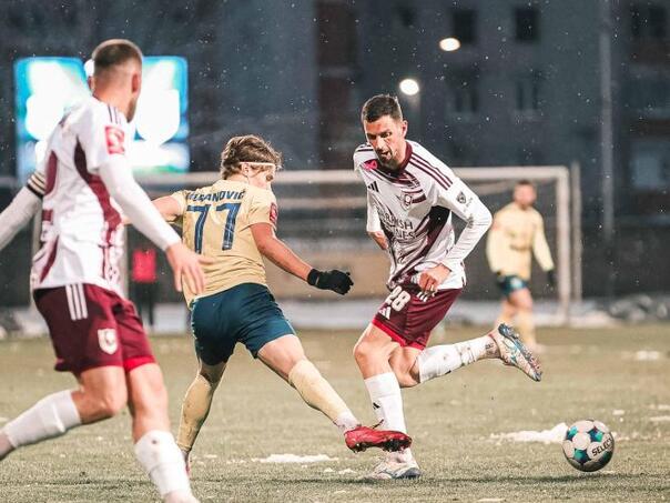 wwin-liga-bih-na-teren-idu-zeljeznicar-sarajevo-i-velez-fkfkfkfkkfkfkf_692a9de0eb486
