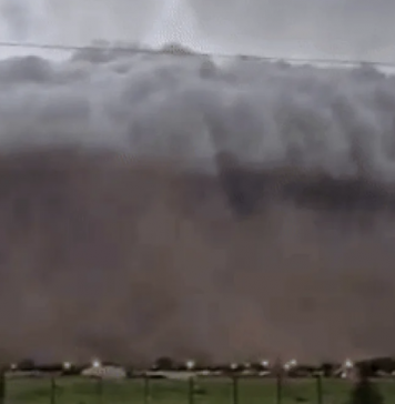 Zastrašujući oblak nadvio se nad Buenos Airesom, meteorolozi u panici