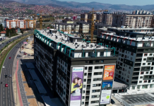 Eksplozija u naselju Bulevar na Stupu, policija na terenu