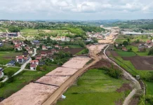 POSKOK izuzima dokumentaciju zbog kriminala u Autocestama FBiH: Kupovali zemlju na trasi autoputa, pa je prepodavali Autocestama po višestrukoj cijeni