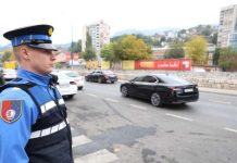 Policija u Sarajevu u jednom danu izrekla 1.858 kazni