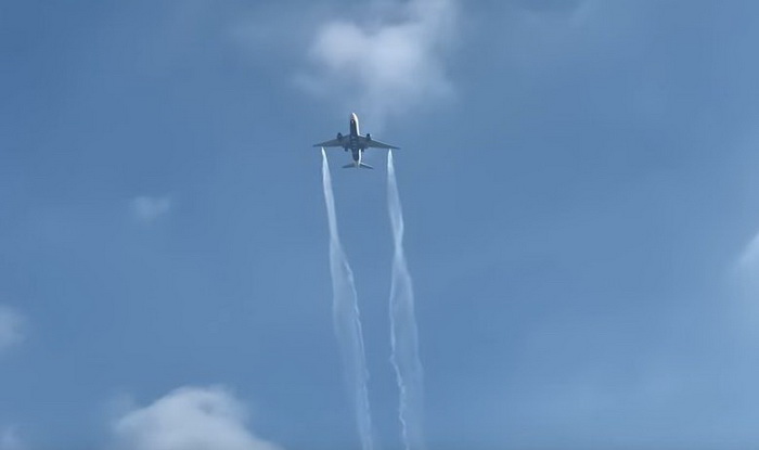 VIDEO / Drama kod Los Angelesa: Avion ispustio gorivo na školsko igralište puno djece