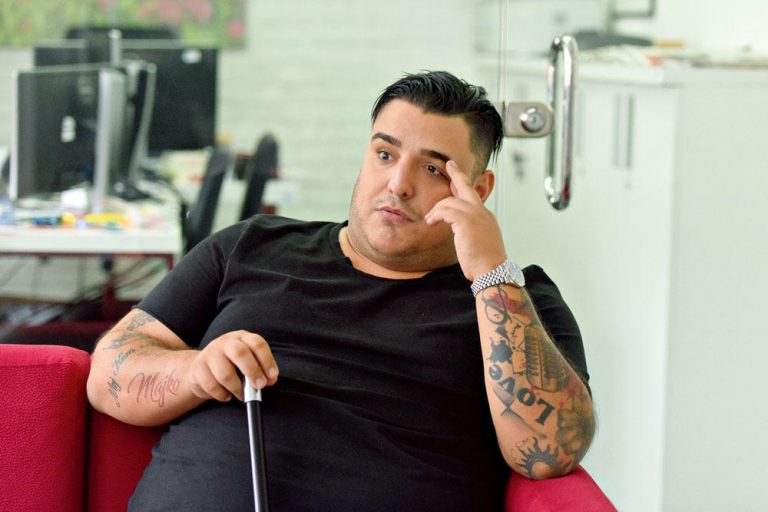 Darko Lazić: Nazivaju me seljakom, a govorim četiri strana jezika