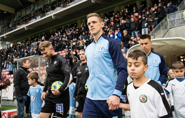 Nogometaši u Švedskoj na terenima od 14. juna uz gledatelje na tribinama