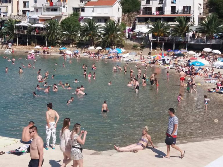 Sutra u BiH sunčano uz malu oblačnost, temperatura do 35 stepeni