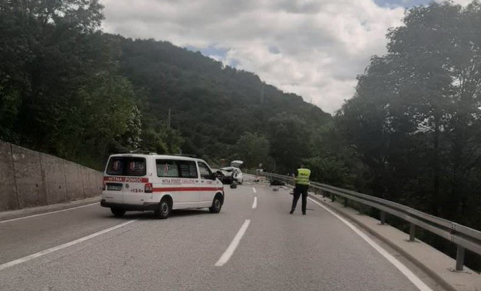 Teška saobraćajna nesreća na Ivanu, dva vozača poginula
