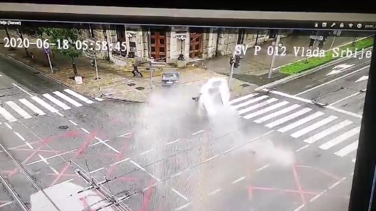Uznemirujući snimak užasnog sudara u Beogradu u kome su poginule tri osobe
