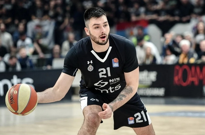 Košarkaš Partizana pozitivan na koronavirus, kompletna ekipa mora na testiranje