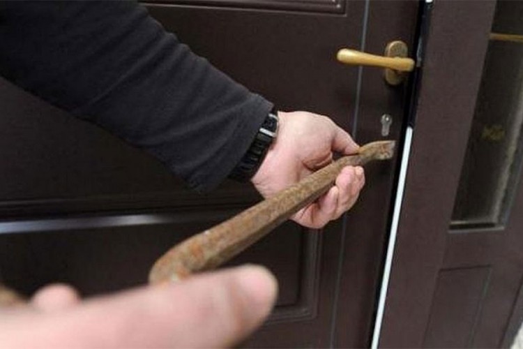 Dobojlija osumnjičen da je provalio u kuću u Modriči