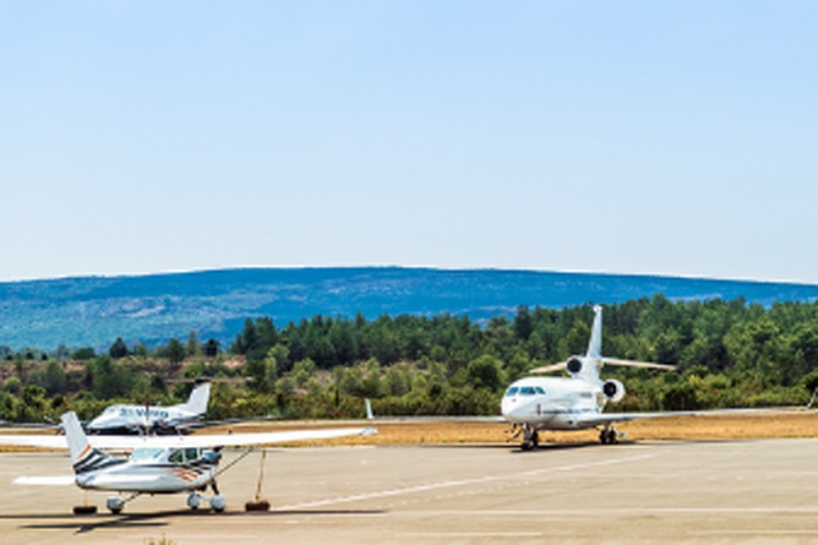 Crna Gora donijela nove pooštrene mjere za letove iz Srbije