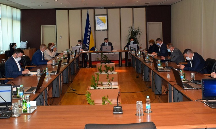 Humanitarna pomoć koja mjesecima čeka na sarajevskom aerodromu konačno će biti raspoređena