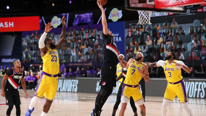 Jusuf Nurkić i Blazersi šokirali Lakerse i poveli u play-off seriji