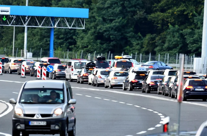 Slovenija: 55 posto zaraženih stiglo je iz Hrvatske i zarazili su još 26 osoba