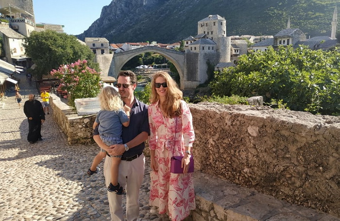 Karađorđevići u Mostaru: Za srpskog princa izveden počasni skok sa Starog mosta