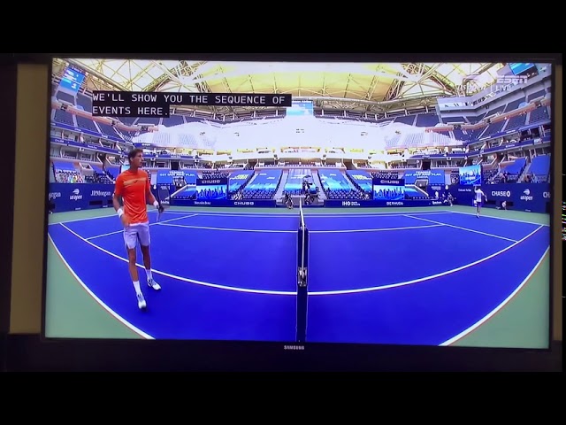 Novak Đoković diskvalifikovan s US Opena, pogodio sutkinju lopticom u glavu