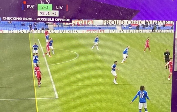 Remi u derbiju između Evertona i Liverpoola, u 92. minuti VAR odlučio ishod meča
