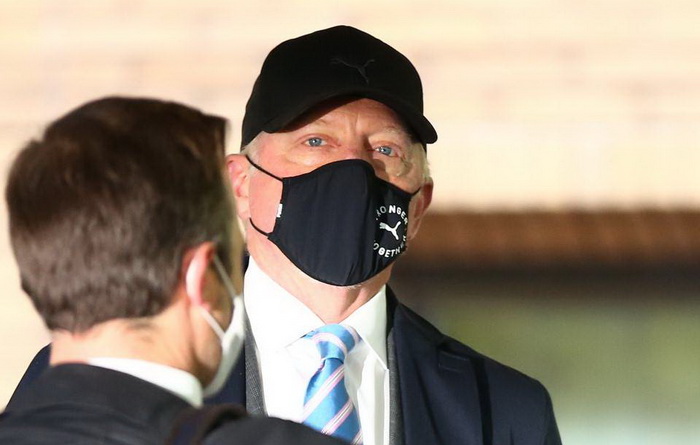 Becker optužen jer nije vratio trofeje