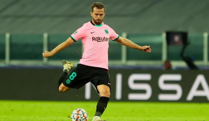 Potpuna dominacija Miralema Pjanića na sredini terena protiv Juventusa