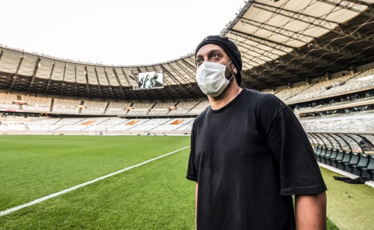 Ronaldinho objavio da je pozitivan na koronavirus
