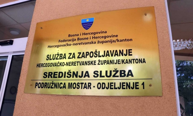 U HNK tokom septembra bez posla ostalo 680 osoba, a zaposleno 1387