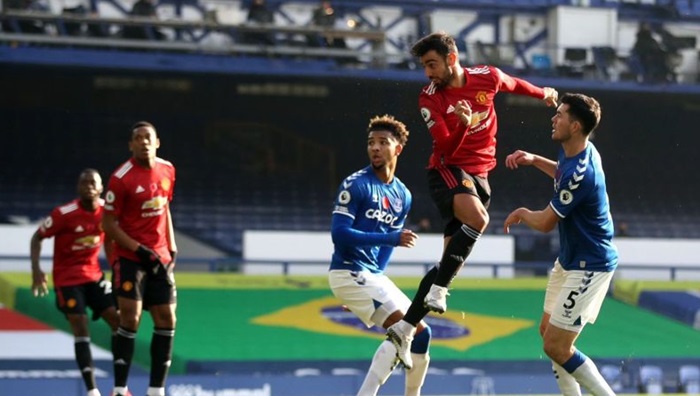 United na krilima sjajnog Fernandesa savladao Everton, Cavani postigao prvijenac