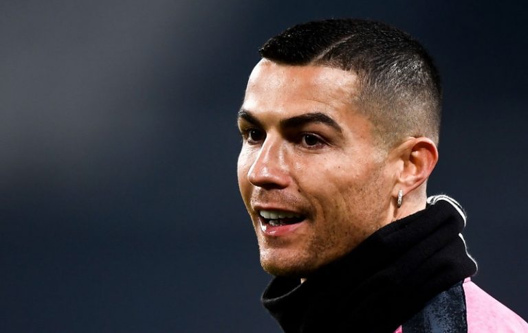 Ronaldova “crna lista”: ima svesku sa lažnim informacijama iz medija