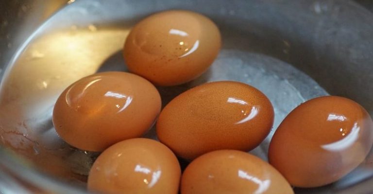 Ovako ćete najjednostavnije oguliti tvrdo kuhana jaja