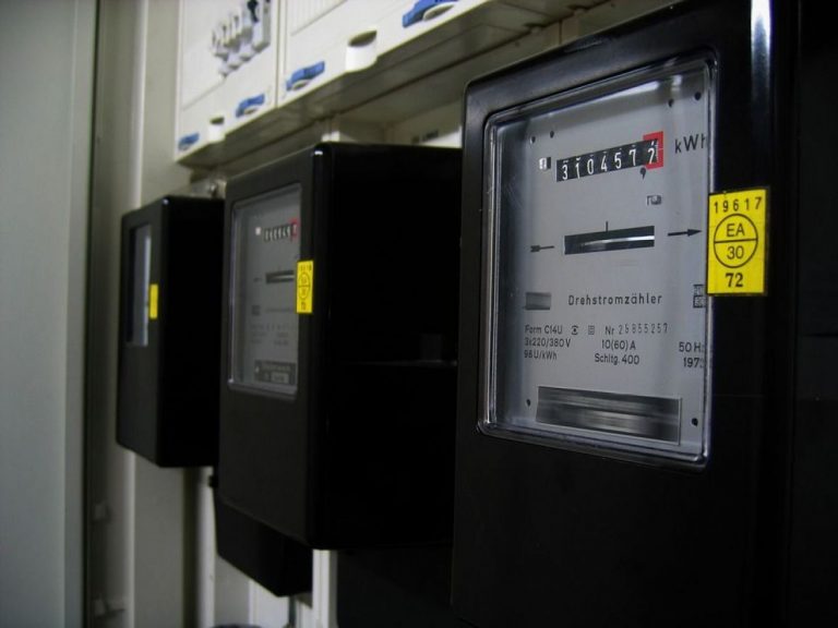 Elektroprivreda BiH: Mijenja se satnica jeftine i skupe struje zbog ljetnog računanja vremena