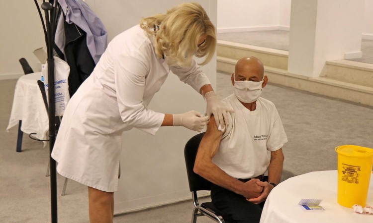 U Mostaru počelo masovno vakcinisanje građana