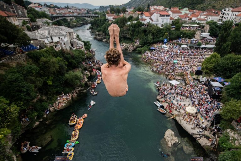 Red Bull Cliff Diving se vraća u Mostar!