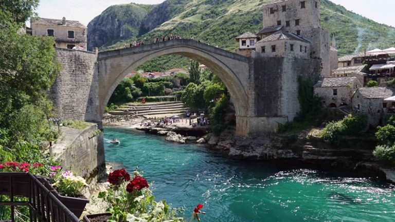 Mostar slavi 17. godišnjicu obnove Starog mosta
