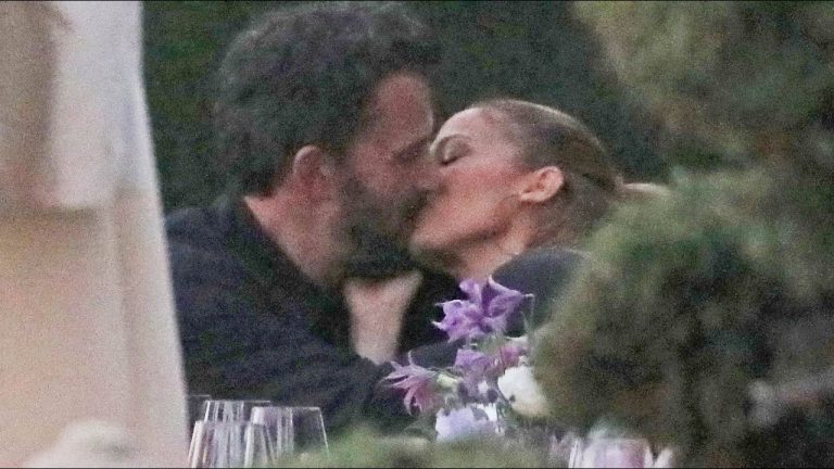 Jennifer Lopez i i Ben Affleck razmjenjivali nježnosti u restoranu