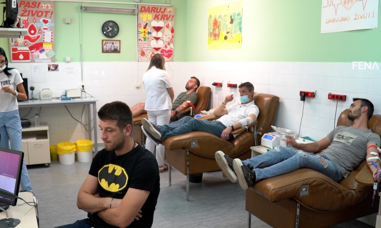 Mostarskom SKB-u hronično nedostaje krvi, apeluju na darivatelje