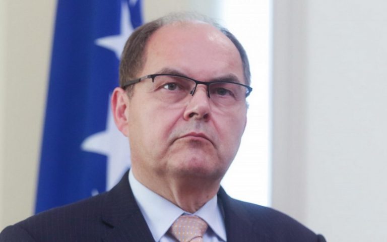 Schmidt se oglasio o protestima: Međuentitetska linija nije granica nego administrativna linija