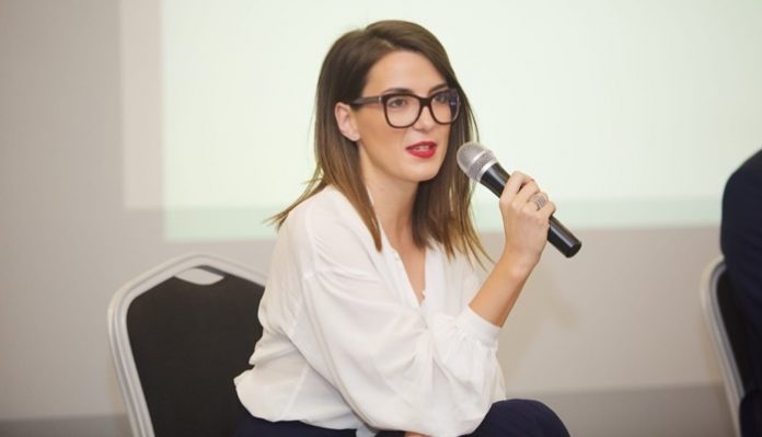 242290799_4435352073175101_2702843336386506133_n