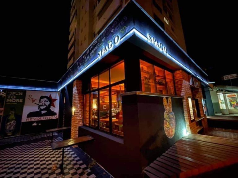 Čudne igre po Mostaru Gradu: Ko i zašto želi oteti poznati “Špago Pub”?