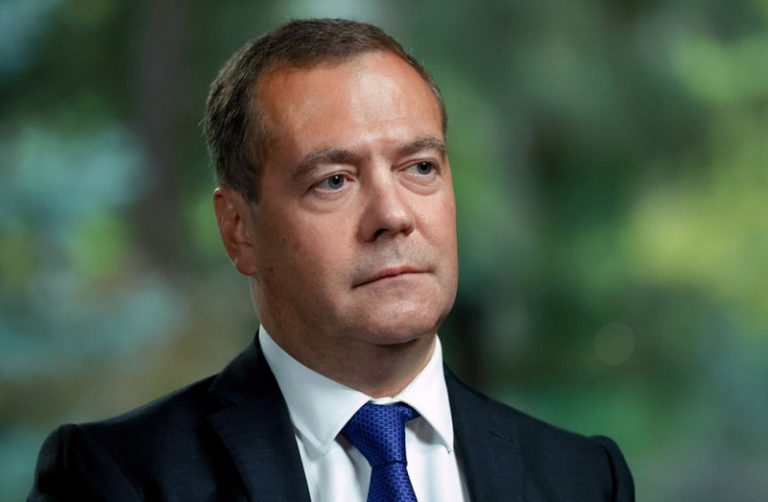 Medvedev: Svako miješanje NATO-a u status Krima dovelo bi do novog svjetskog rata