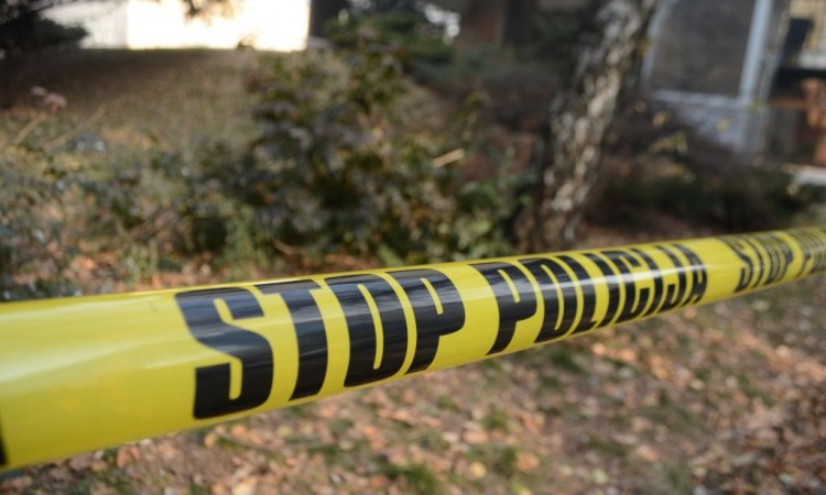 Nesvakidašnji događaj u Maoči: Djeca se igrala na groblju pa oštetili spomenike