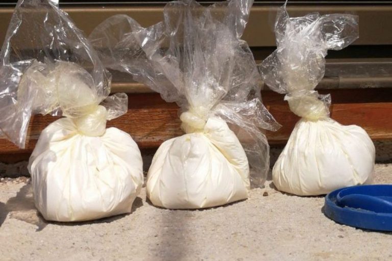 Velika policijska akcija širom TK: Zaplijenjena droga, uhapšene tri osobe